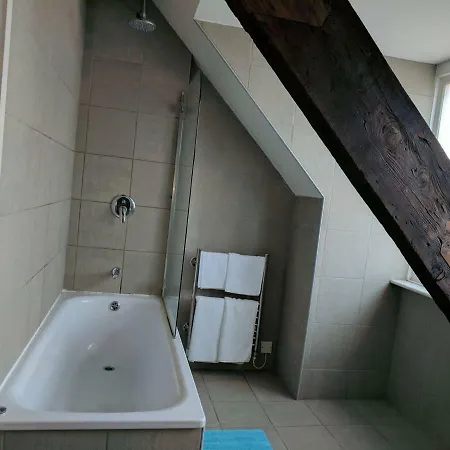 17 Crusader House * Бристоль