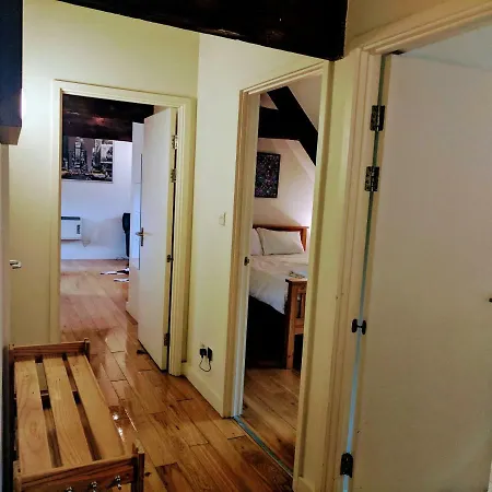 Appartement 17 Crusader House *